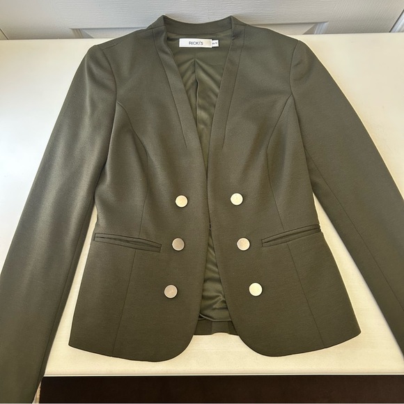 Ricki's Ponte Knit Cropped Blazer Olive Green Size XS - Picture 10 of 13
